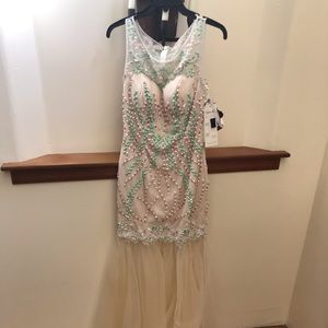 Sparkle brand dress w/ beautiful detailing